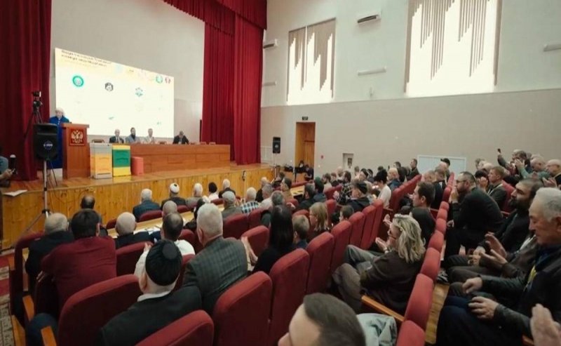 КЧР. На площадке СКГА в Черкесске пчеловоды обменялись опытом