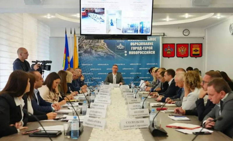 КРАСНОДАР. Мэр Андрей Кравченко: Бюджет Новороссийска на ближайшие три года сбалансирован, акцент сделан на социальные расходы и инвестиционную активность