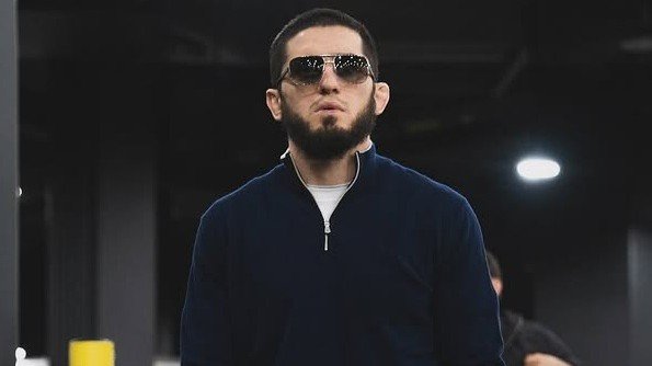 Махачев сделал прогноз на бой с Маддаленой