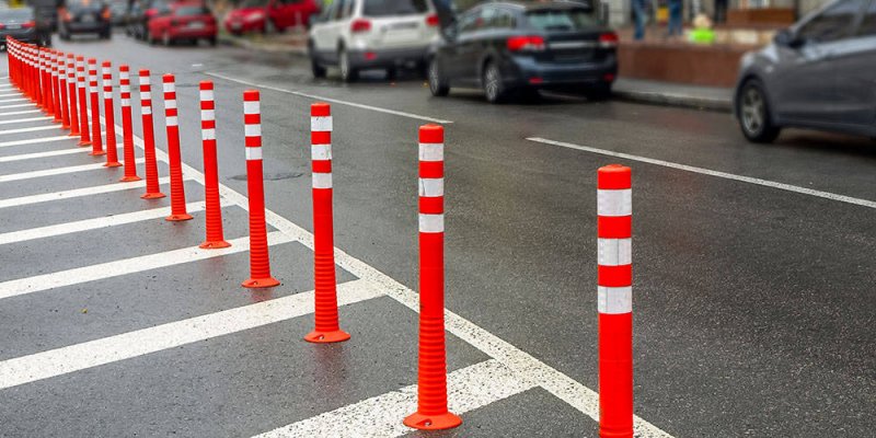 Гибкие дорожные и парковочные столбики ССУ-480, 750, 1000 мм — выбор, применение, покупка
