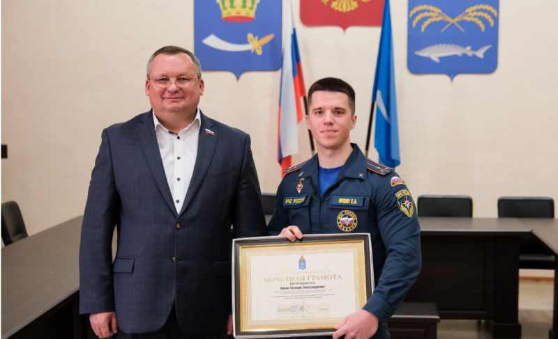 АСТРАХАНЬ. Председатель Думы Астраханской области Игорь Мартынов: Камызякские волонтеры всесторонне поддерживают бойцов СВО и их семьи, внося вклад в будущее Родины