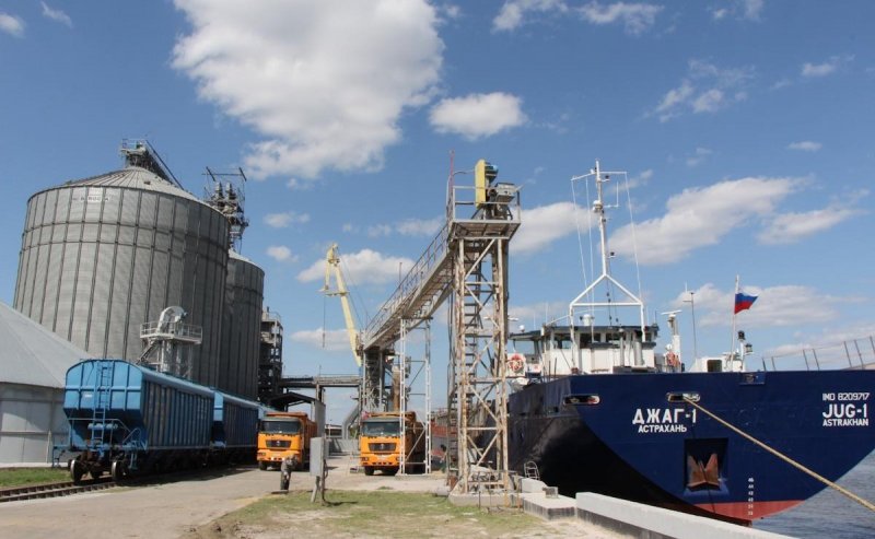 АСТРАХАНЬ. Свыше 40 тыс. тонн продукции перевалил новый маслоналивной терминал в Астраханской области