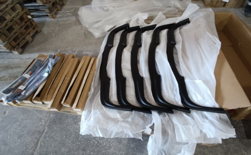 АСТРАХАНЬ. В Астраханской области таможенники изъяли контрафактные автозапчасти, прибывшие из Казахстана