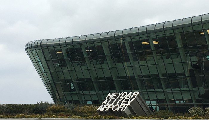 АЗЕРБАЙДЖАН. Рейс Москва-Дубай экстренно сел в Баку