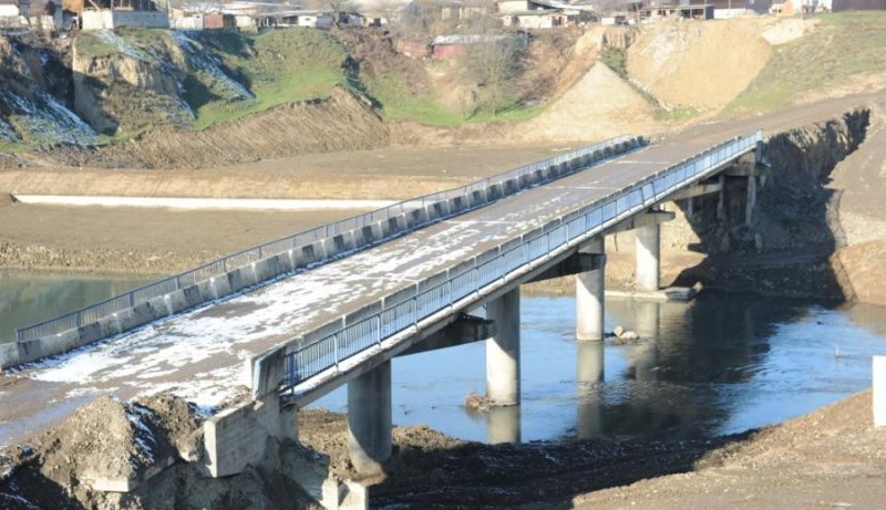 ЧЕЧНЯ. 2025 год стал рекордным для дорожной отрасли Чечни: построено 15 мостов и 490 км дорог