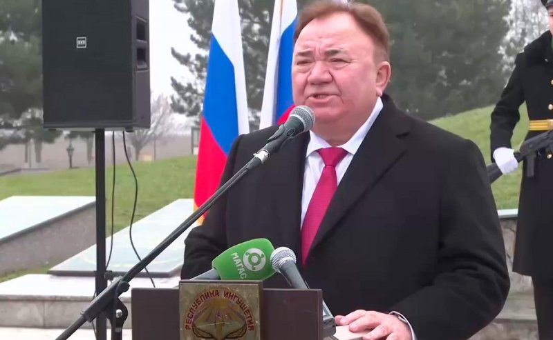 ИНГУШЕТИЯ. Глава Ингушетии Махмуд-Али Калиматов принял участие в церемонии, посвященной памяти Героев Отечества