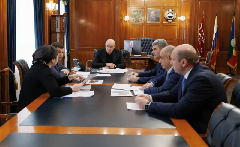 КЧР. Мэр Черкесска Алексей Баскаев представил новую схему обращения с ТКО в республиканской столице главе КЧР Рашиду Темрезову
