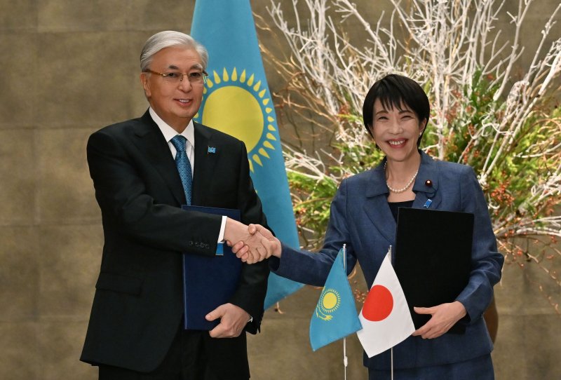 Почти 15 документов подписали Казахстан и Япония