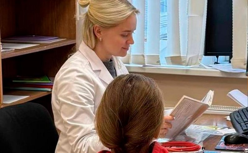 АДЫГЕЯ. В сельские медучреждения Адыгеи по программам «Земский доктор» и «Земский фельдшер» в 2025 году пришли работать 52 специалиста