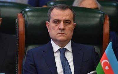 Азербайджан намерен вновь использовать маршрут через Грузию для транзита груза в Армению