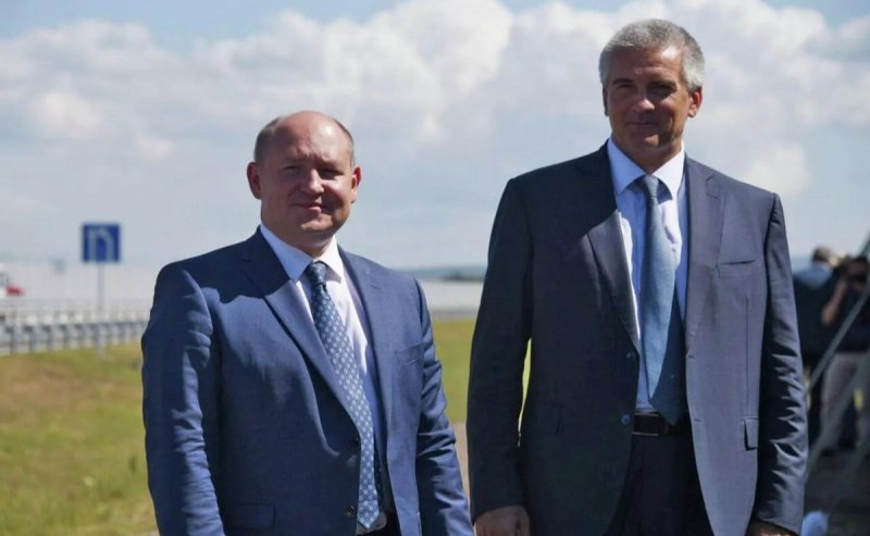 КРЫМ. Власти Севастополя поздравили Крым с Днём республики