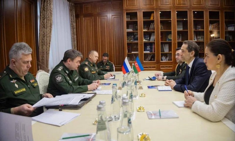 Посол Азербайджана встретился с замглавы Минобороны России