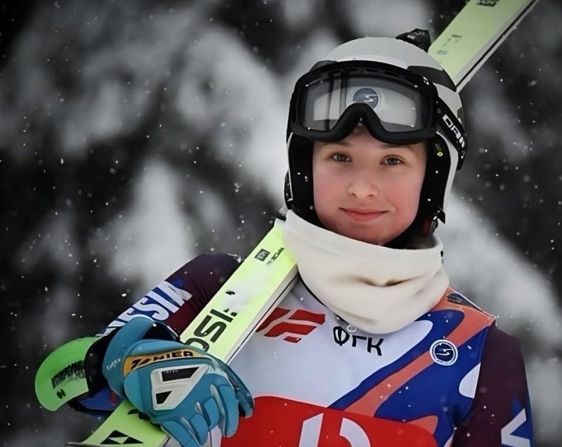 ЧЕЧНЯ. Танзила Исраилова в третий раз стала чемпионкой России по горным лыжам Чеченская горнолыжница покорила