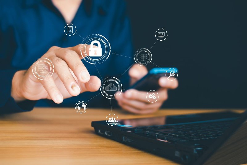 ВТБ: Женщины стали главной мишенью для киберпреступников