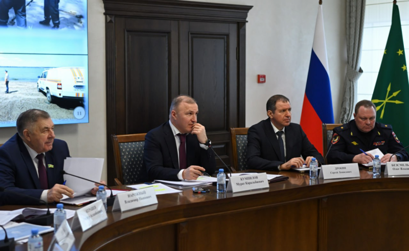 АДЫГЕЯ. Глава Адыгеи Мурат Кумпилов подвел итоги работы экстренных служб региона по предупреждению ЧС и обозначил задачи на 2026 год