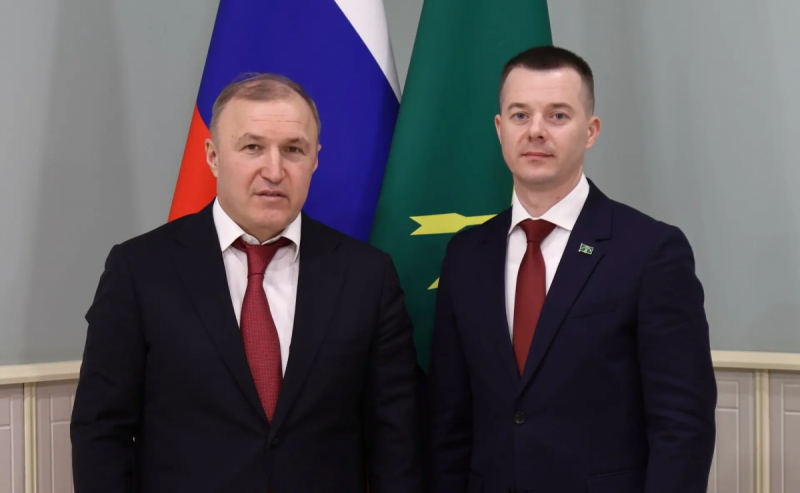 АДЫГЕЯ. Глава Адыгеи Мурат Кумпилов подвел итоги второго модуля программы «Время Героев» с ее участником, ветераном СВО, подполковником Сергеем Ковалевым