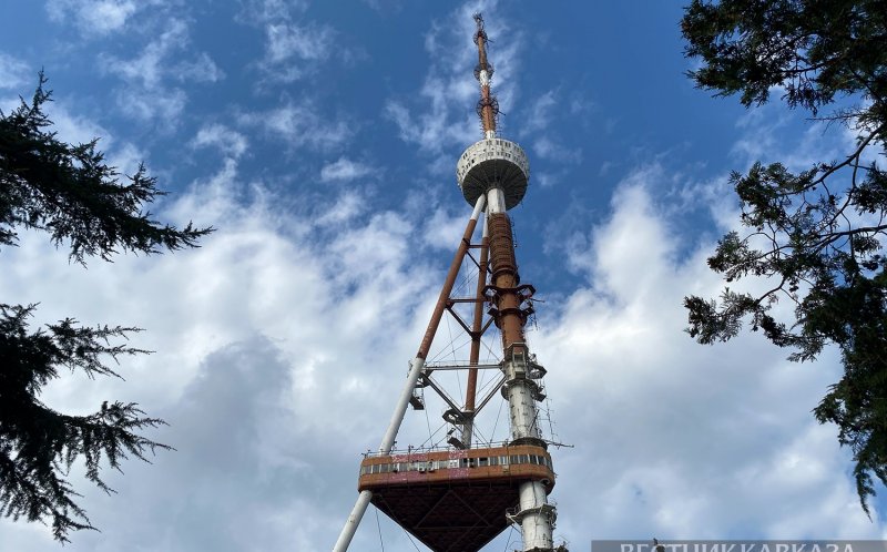 ГРУЗИЯ. Посла Израиля возмутили цвета иранского флага на телебашне в Тбилиси