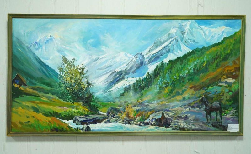 КЧР. «Дыхание гор»: выставка альпинистки и художницы Елены Чотчаевой открылась в картинной галерее Черкесска