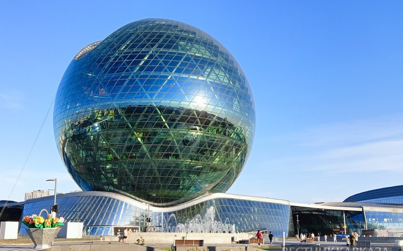 Нацбанк Казахстана решил повременить с заменой старых банкнот