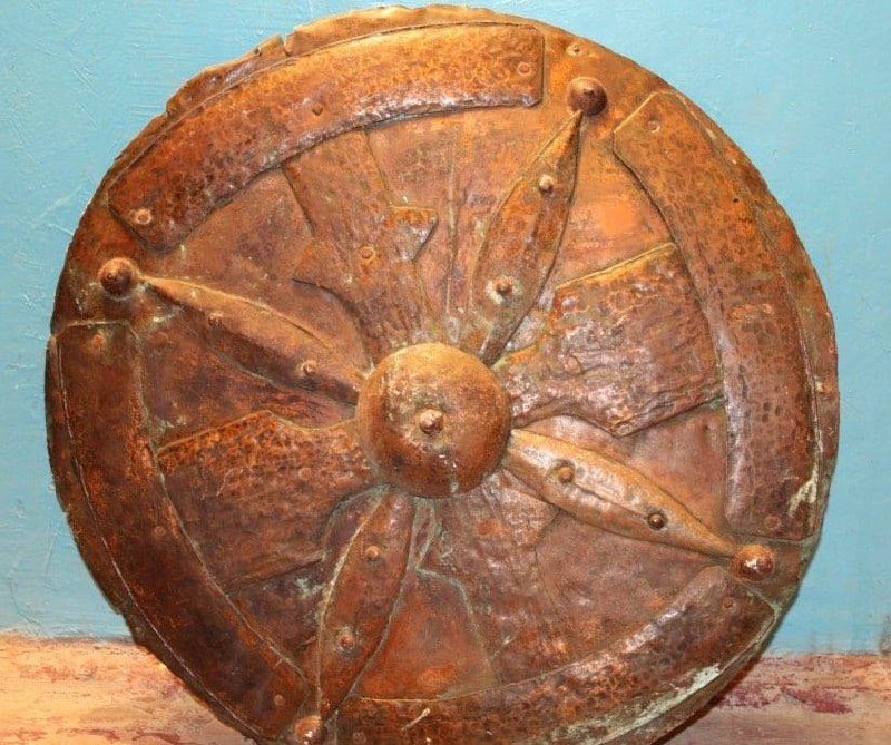 ЧЕЧНЯ.  От бронзовых серег до щита-крышки: удивительные находки чеченской истории