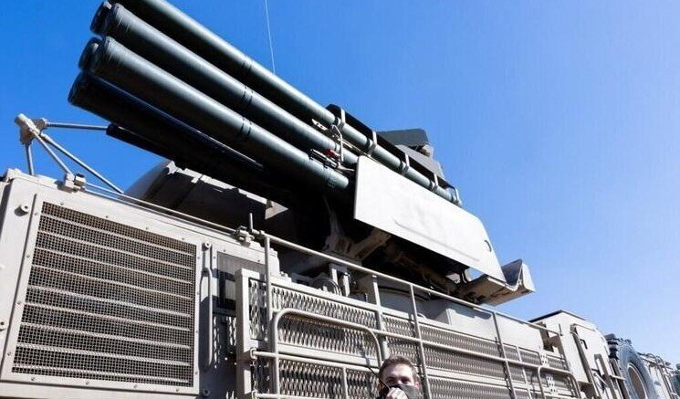 АДЫГЕЯ. Охота на «Ханскую»: Украина целилась в военный аэродром под Майкопом, но ПВО сбила 30 дронов над домами