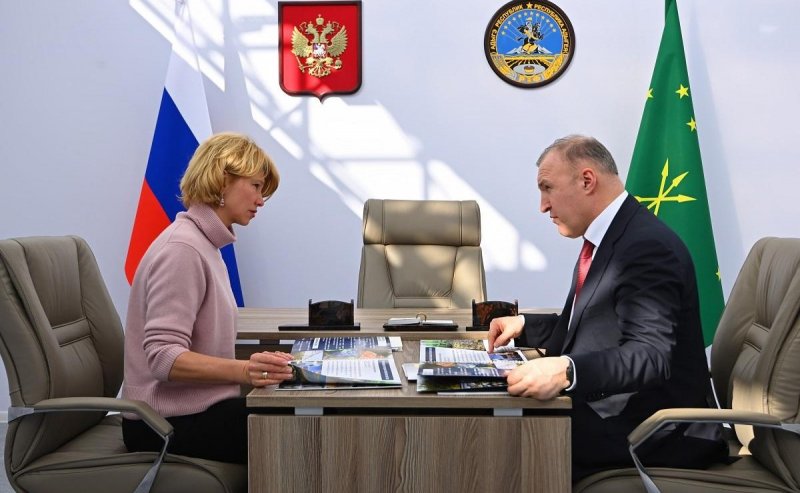 АДЫГЕЯ. Рекорды, успехи и планы на будущее: министр сельского хозяйства РФ Оксана Лут и глава Адыгеи Мурат Кумпилов обсудили вопросы развития АПК