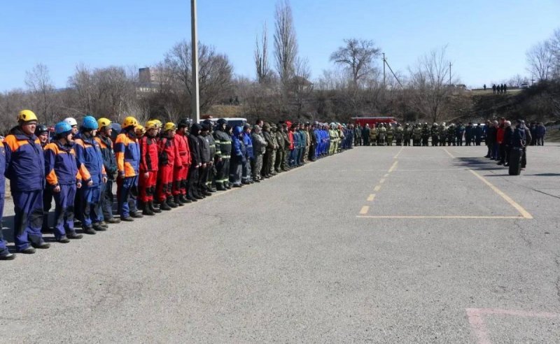 КЧР. В Черкесске прошли учения по тушению масштабного ландшафтного пожара