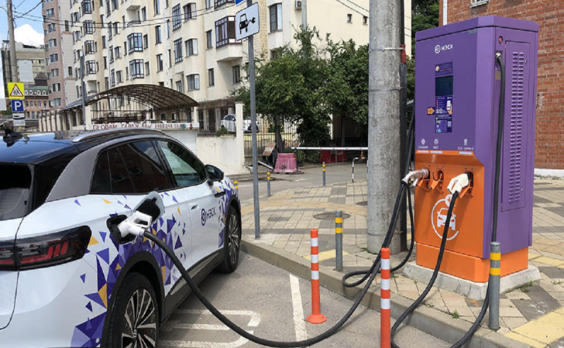 КРАСНОДАР. На Кубани в 2026 году установят более 50 новых электрозаправок