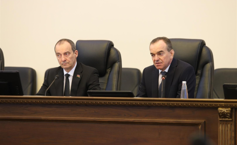 КРАСНОДАР. На сессии ЗСК обсудили ход работы над изменениями в бюджет Кубани