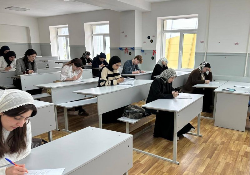 ЧЕЧНЯ. 9 тысяч студентов ЧР выбирают «Профессионалитет»