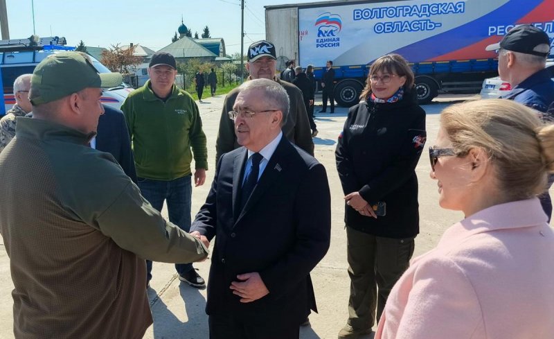 ДАГЕСТАН. Стройматериалы, генераторы и продукты: Дагестан принял гуманитарный конвой из Волгоградской области