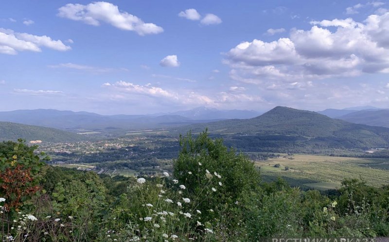 Древние артефакты найдены на Азиш-Тау в Адыгее