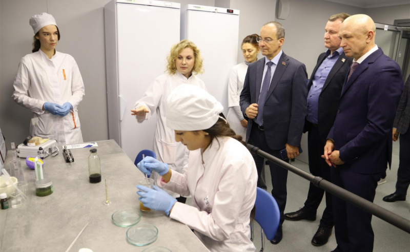 КРАСНОДАР. Юрий Бурлачко посетил центр биомедицины в КубГМУ