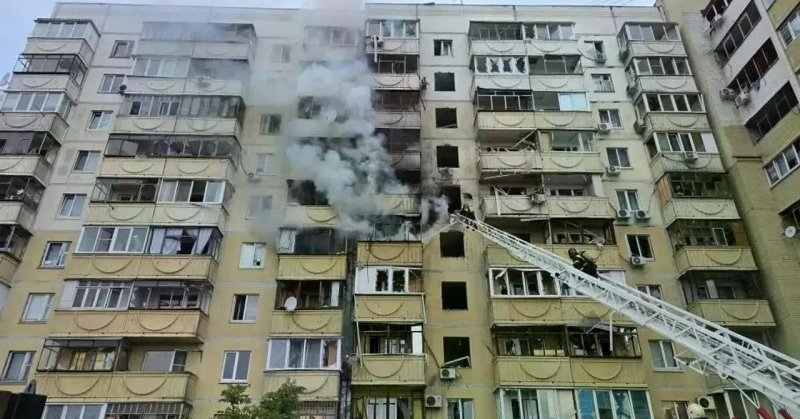 Число пострадавших в результате атаки БПЛА на жилой дом в Белгороде выросло до 9