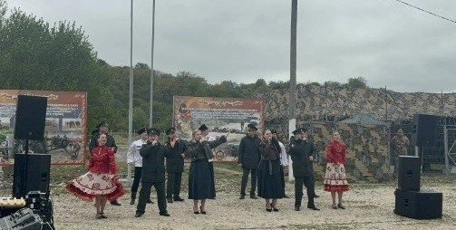 ИНГУШЕТИЯ. Ансамбль Росгвардии подарил концерт бойцам в Алхастах