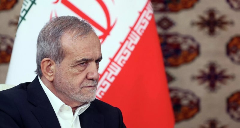 Президент Ирана: Без одобрения верховного лидера не принимается ни одно решение