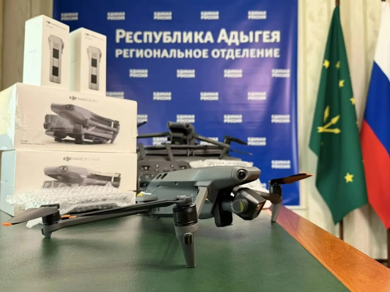 АДЫГЕЯ. Спикер Госсовета Владимир Нарожный: В Адыгее сформировали очередную партию беспилотников для передачи в зону СВО