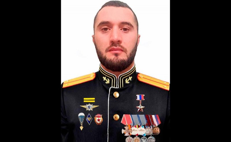 ДАГЕСТАН. Спикер Народного Собрания Заур Аскендеров: Гвардии лейтенанту Исе Абдулхалимову из Дагестана посмертно присвоено звание Героя России