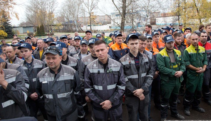 Первую казахстанскую АЭС будут строить тысячи специалистов