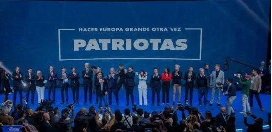 СМИ сообщили о нецелевом расходовании средств ЕС ультраправой фракцией Европарламента