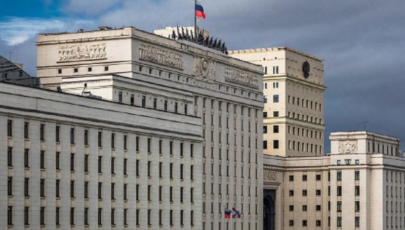 Средства ПВО РФ сбили за сутки 734 БПЛА и 12 управляемых авиабомб ВСУ — Минобороны