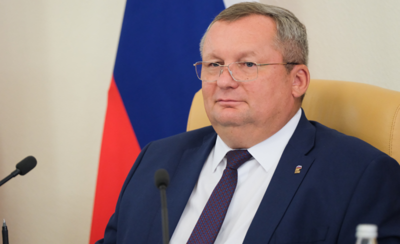 АСТРАХАНЬ. «Вся работа идет на основе прямых обращений родителей»: Председатель Думы Астраханской области Игорь Мартынов рассказал о мерах поддержки семей с детьми-инвалидами в регионе