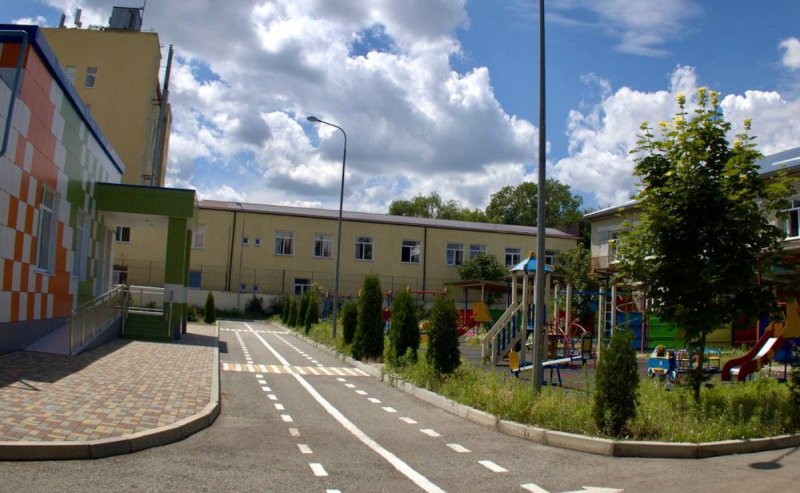 КЧР. В Черкесске началось благоустройство детского сада после обращения родителей к главе КЧР