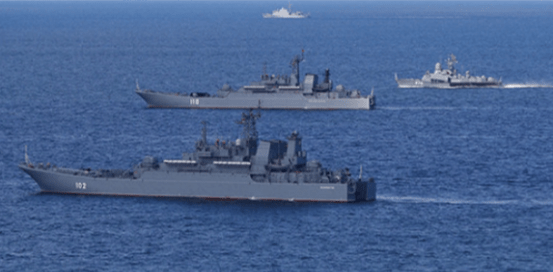 Китай и Россия начали совместные военно-морские учения