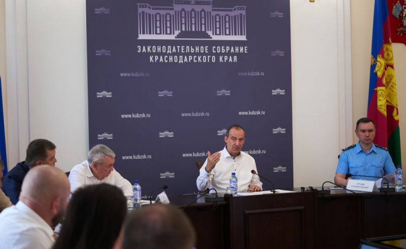КРАСНОДАР. Юрий Бурлачко провел совещание по созданию пятого внутригородского округа Краснодара