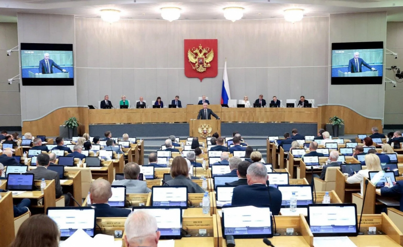 КРАСНОДАР. Спикер ЗСК Юрий Бурлачко: В завершившемся парламентском году на заседаниях постоянных комитетов ЗСК было рассмотрено свыше 1,2 тысячи вопросов
