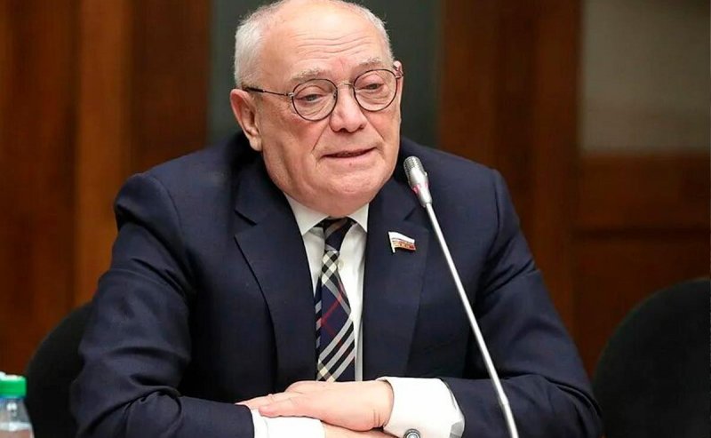 ДАГЕСТАН. Комитет Государственной Думы отметил благодарственным письмом Заура Аскендерова за содействие развитию помощи пациентам с редкими заболеваниями