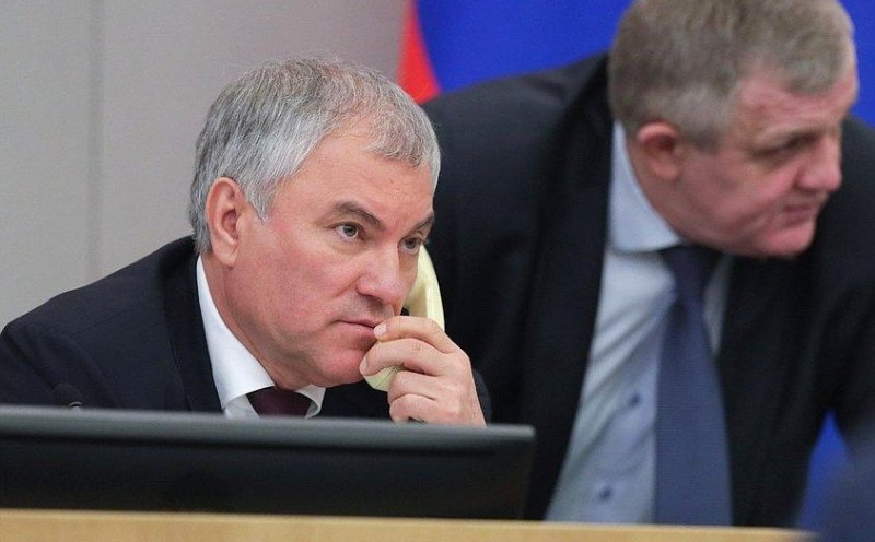Володин: У уехавших из РФ осужденных заблокируют имущество и ограничат водительские права
