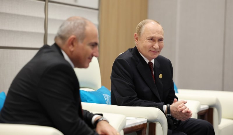 АРМЕНИЯ. Алексей Наумов: благодаря закрытию карабахского вопроса у отношений России и Армении есть будущее