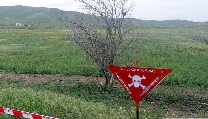 АЗЕРБАЙДЖАН. Трактор подорвался на мине в Лачинском районе